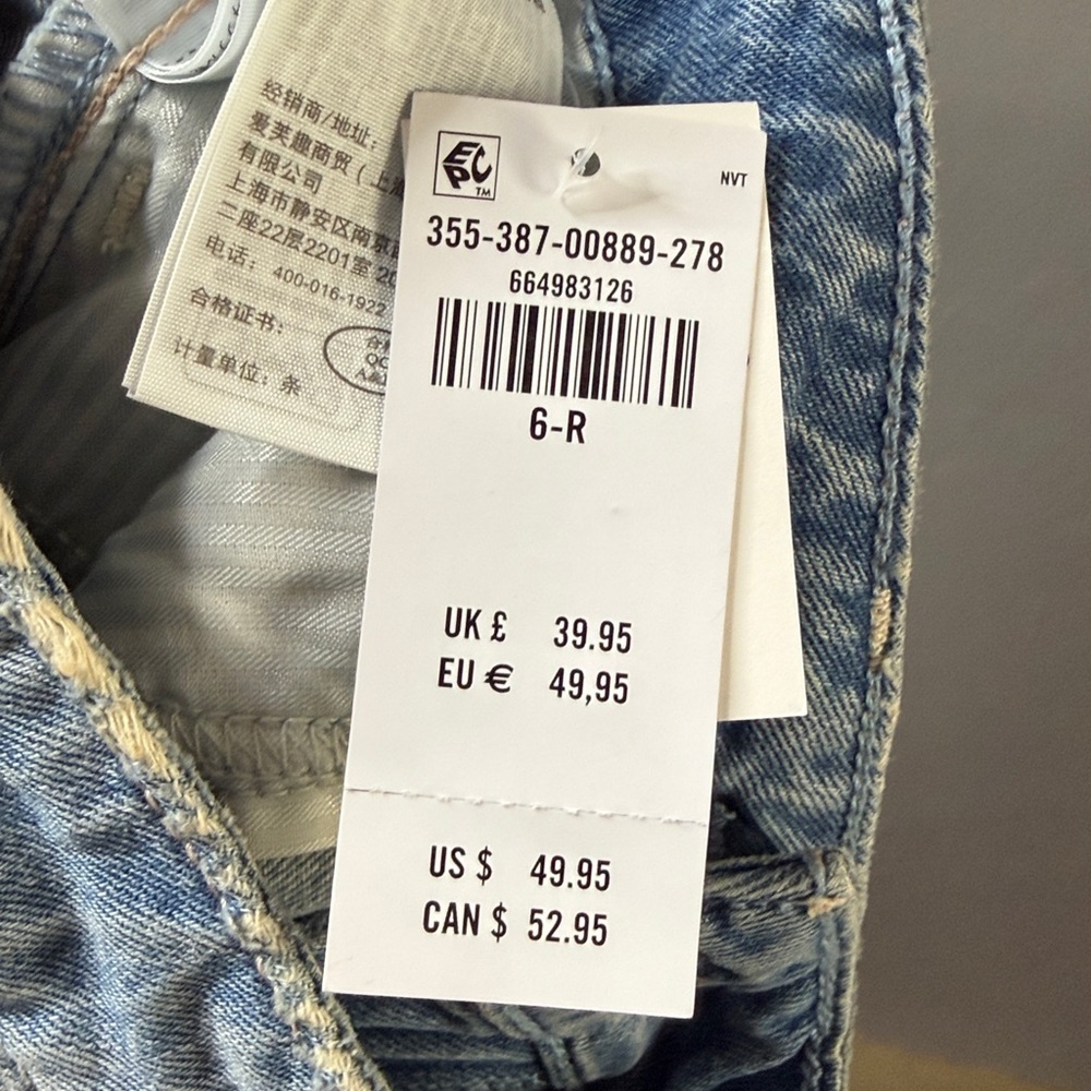 NWT Hollister Low-Rise Baggy Jeans Women's 6 - Picture 5 of 8